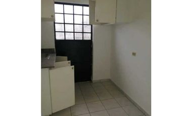 VENDO CASA EN LA CHORRERA VALLE DORADO 2R