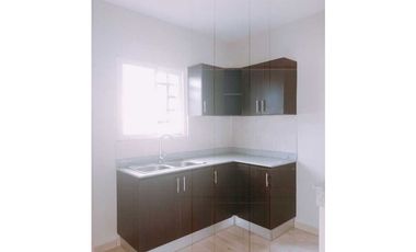 Alquilo espaciosa residencia en Palmera Village, Boquerón