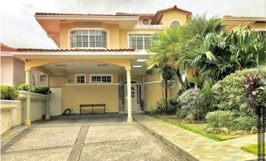 Venta: Duplex 4 recámaras en El Avance, Betania