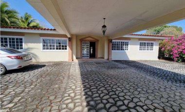 Venta de casa en Coronado (Club de Golf) GTA