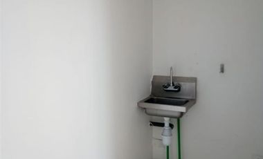Local Comercial en Arriendo en Strip Center Small Service / Lo Barnechea