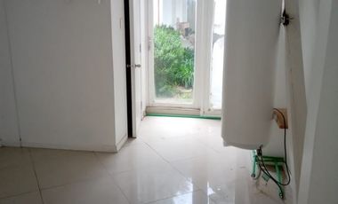 Local Comercial en Arriendo en Strip Center Small Service / Lo Barnechea