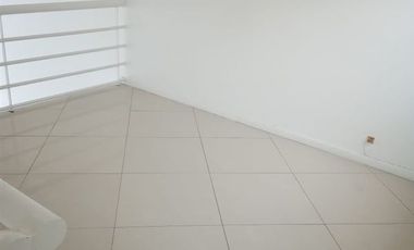 Local Comercial en Arriendo en Strip Center Small Service / Lo Barnechea