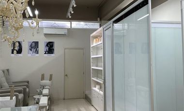 Local Comercial en Arriendo en La Dehesa / Strip Center frente al Portal La Dehesa
