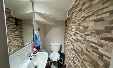 Acogedora casa en venta, Arboleda del Portal.