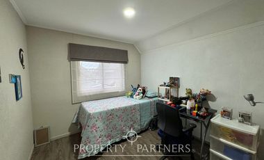 Acogedora casa en venta, Arboleda del Portal.