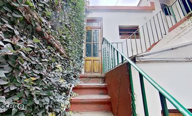Hermosa casa de epoca de 4 ambientes con terraza y patio
