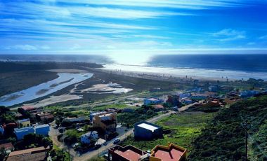 Large lot with ocean view, ideal for building a vacation home or Airbnb