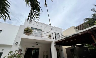 CASA DE 4 RECAMARAS EN PLAYA DEL CARMEN