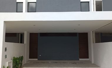 Town Houses en Xcanatún
