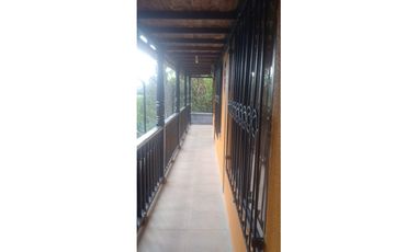 Se Vende Finca abordo de carretera en Ulloa Valle