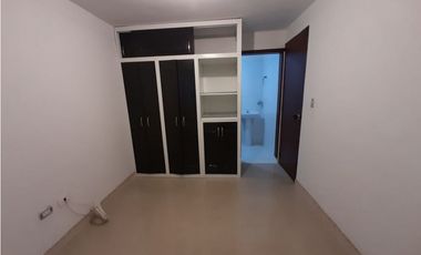 Casa de dos pisos en venta Barrio El Bosque Palmira Valle Colombia