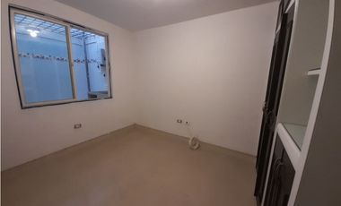 Casa de dos pisos en venta Barrio El Bosque Palmira Valle Colombia