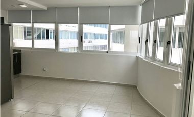 Se alquila apartamento en Avenida Balboa $900