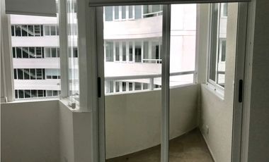 Se alquila apartamento en Avenida Balboa $900