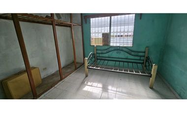 VENDO.CASA.EN ALGARROBO