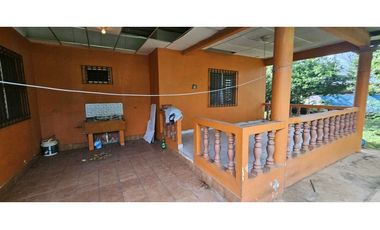 VENDO.CASA.EN ALGARROBO