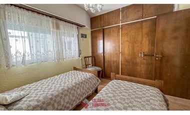 4 AMBIENTES CON DEPENDENCIA