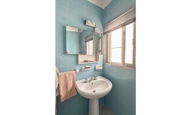 4 AMBIENTES CON DEPENDENCIA