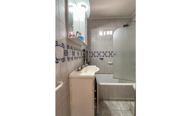 4 AMBIENTES CON DEPENDENCIA