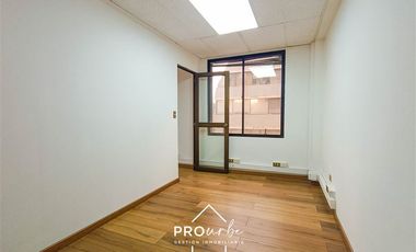 Oficina en Venta en Metro Pedro de Valdivia / Alfredo Barros Errázuruz