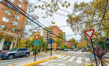 Oficina en Venta en Metro Pedro de Valdivia / Alfredo Barros Errázuruz