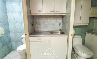 Oficina en Venta en Metro Pedro de Valdivia / Alfredo Barros Errázuruz