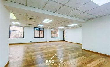 Oficina en Venta en Metro Pedro de Valdivia / Alfredo Barros Errázuruz