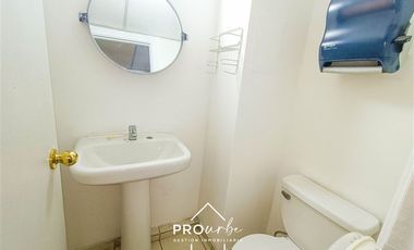 Oficina en Venta en Metro Pedro de Valdivia / Alfredo Barros Errázuruz