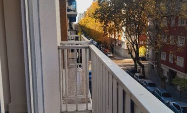 Departamento en venta de 2 dormitorios c/ cochera en Plaza Mitre