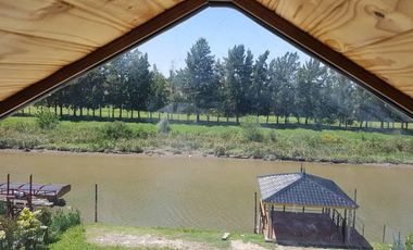 Imponente  CASA al Rio de mas de 500 mts cubiertos - San Benito