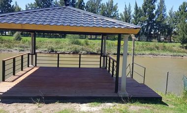 Imponente  CASA al Rio de mas de 500 mts cubiertos - San Benito