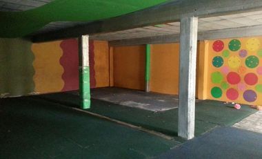 Local con vivienda en excelente ubicacion!