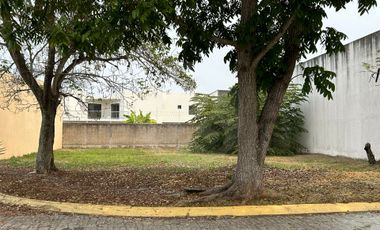 Fraccionamiento El Country Terreno residencial en venta en Fraccionamiento El Country