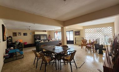 AMPLIA Y COMODA CASA EN COL. PROGRESO