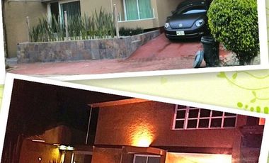 SBR / CASA EN VENTA EN EXCELENTE UBICACIÓN!!