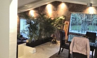 SBR / CASA EN VENTA EN EXCELENTE UBICACIÓN!!
