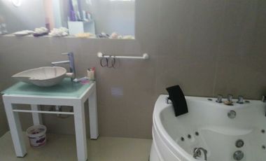 SBR / CASA EN VENTA EN EXCELENTE UBICACIÓN!!