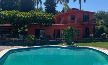 SBR/CASA EN VENTA UBICADA EN TEQUESQUISTENGO MOREL
