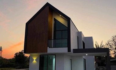 3 Bedroom House for sale in Pa Phai, Chiang Mai