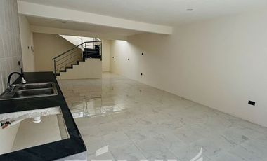 2 Casas en venta muy cerca de la USBI
