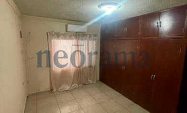 Casa en Venta en Valle de Anahuac, San Nicolas N.L
