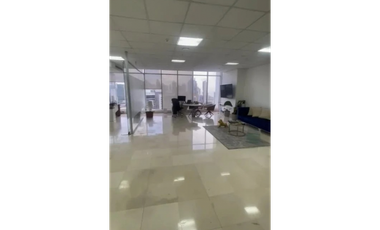 Oficina en Alquiler en Torre Bicsa Av Balboa / $1,200 mensual