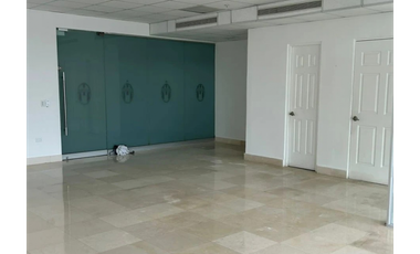 Oficina en Alquiler en Torre Bicsa Av Balboa / $1,200 mensual