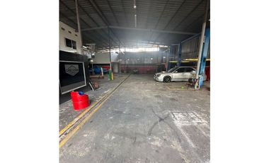Se alquila local/ galera abierta ubicada en Transístmica. (AA)
