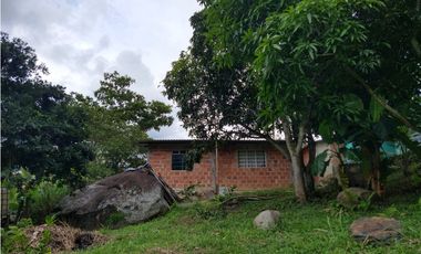 Maat vende Casa Campestre, Mave-Villeta 770m2 $200Millones