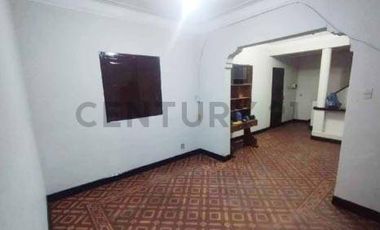 Casa de 2 Pisos En Quinta La Victoria