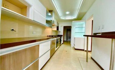 Se vende casa en Medellín Poblado Alto