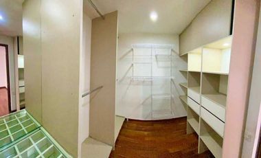 Se vende casa en Medellín Poblado Alto