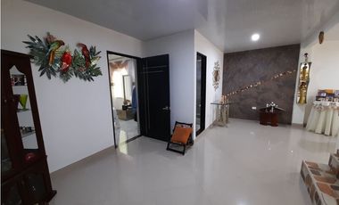 Casa de dos pisos más terraza en venta Barrio El Bosque Palmira Valle